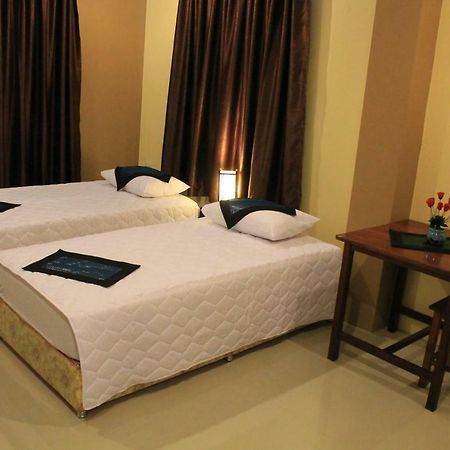 Avalon Residence Savannakhet Esterno foto