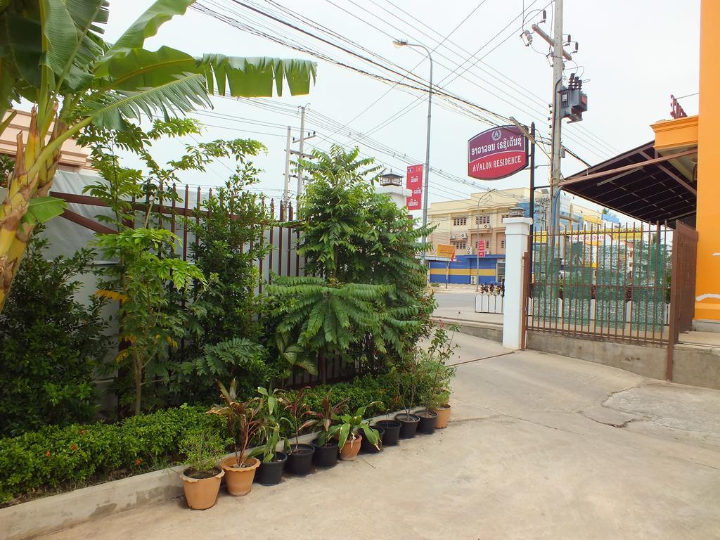 Avalon Residence Savannakhet Esterno foto