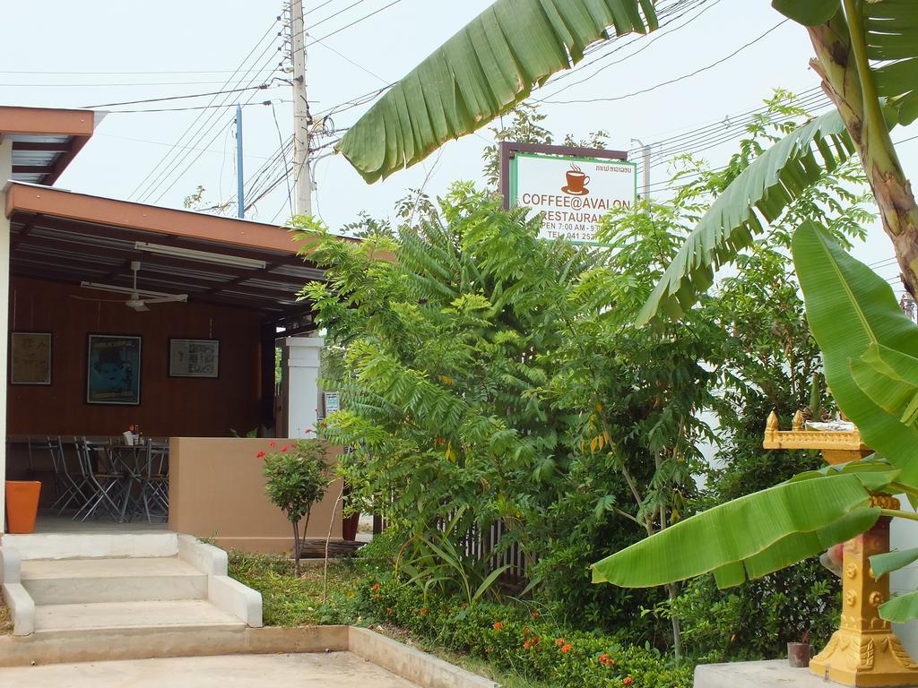 Avalon Residence Savannakhet Esterno foto