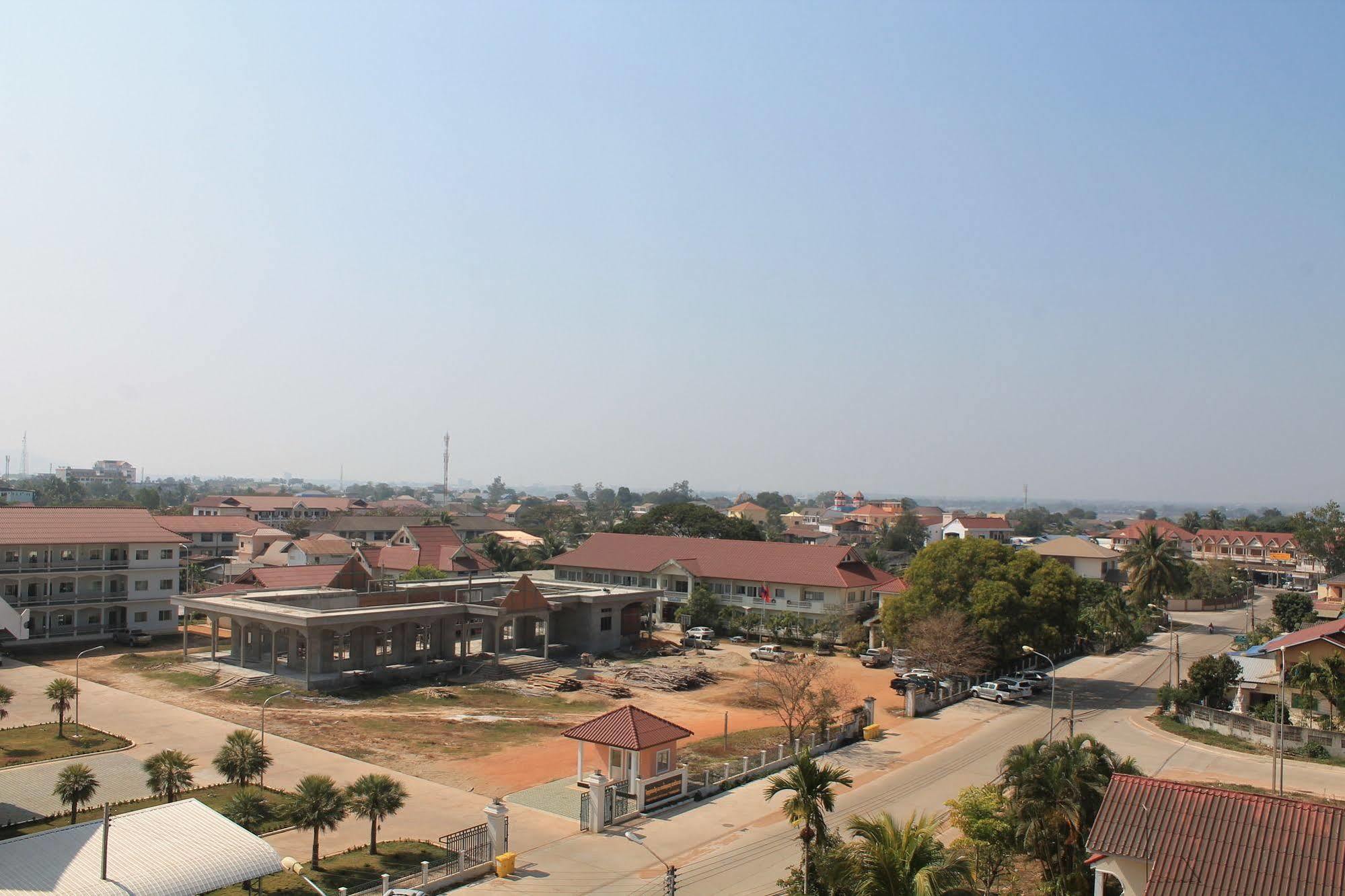 Avalon Residence Savannakhet Esterno foto
