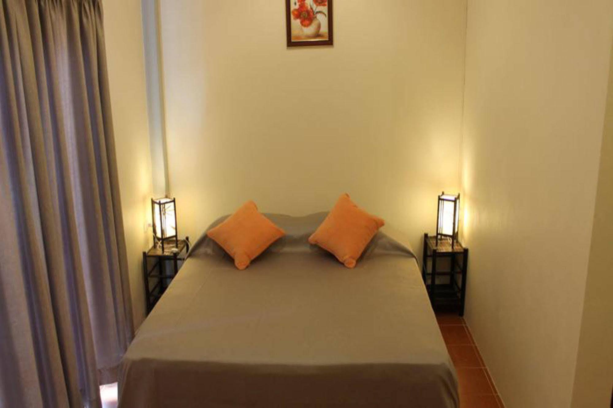 Avalon Residence Savannakhet Esterno foto