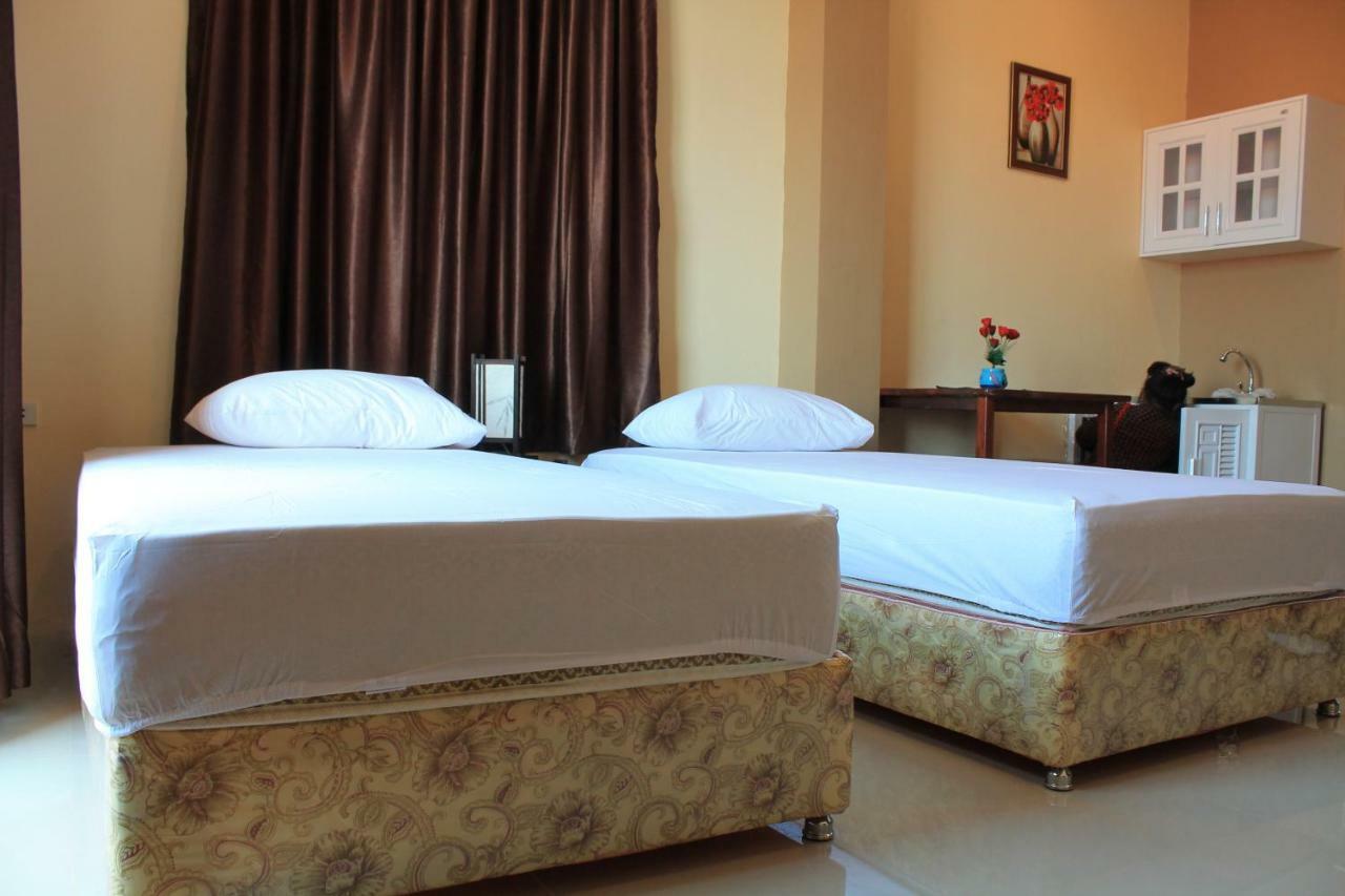 Avalon Residence Savannakhet Esterno foto